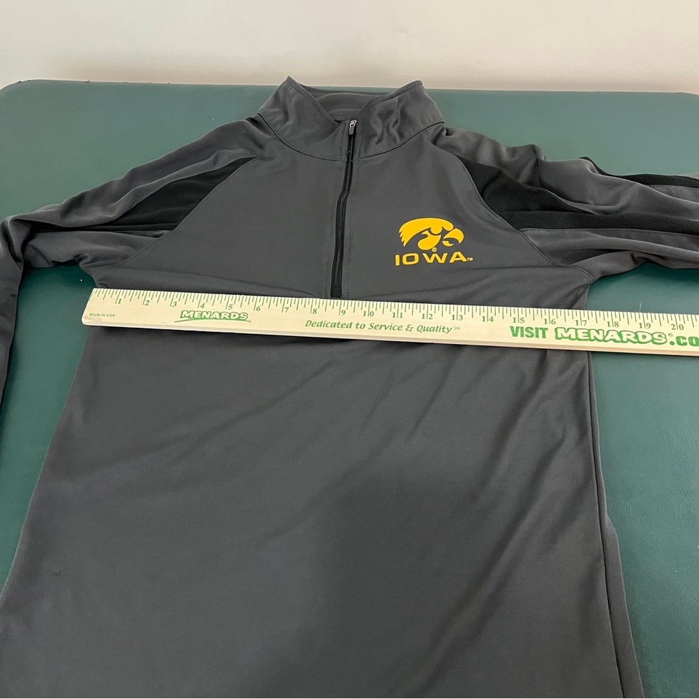 Iowa Hawkeyes Pullover 1/4 Zip Womens Small Gray NCAA Athletic (78) - Picture 5 of 9